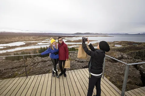 Golden Circle and South Coast Tour with 7+ Great Attractions