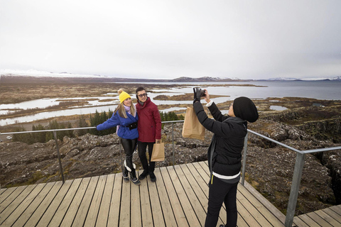 Golden Circle und Südküsten-Tour mit 7+ tollen Attraktionen