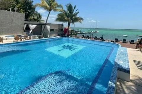 Bacalar: Full Day Pass, Mayan Brunch and Tour at Beach Club