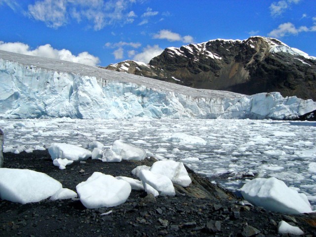 Visit Pastoruri Glacier Excursion in Recuay