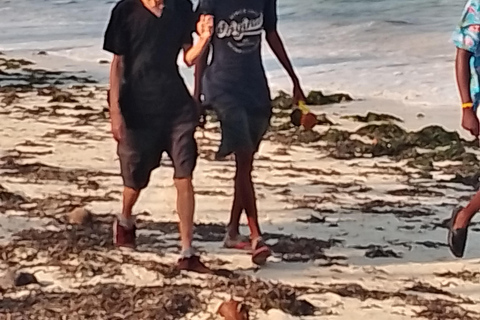 Mombasa: Private City Tour with street food and Haller Park