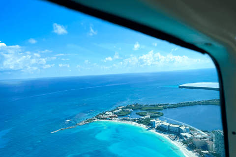 Vuelo panorámico a la Zona Hotelera de Cancún e Isla Mujeres