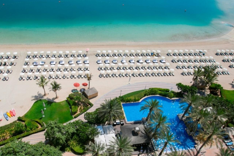 Clube de praia RivaPasse de um dia para piscina e praia