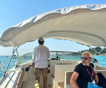 From Verona: Day tour to Lake Garda, Sirmione and Borghetto