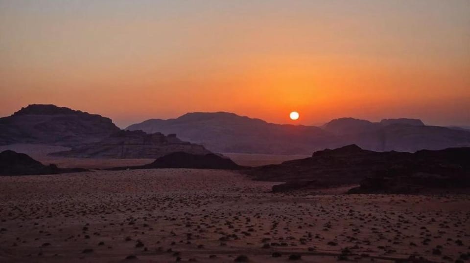 Full Day Jeep Tour + Overnight & Dinner in Bedouin Camp - Hizvo