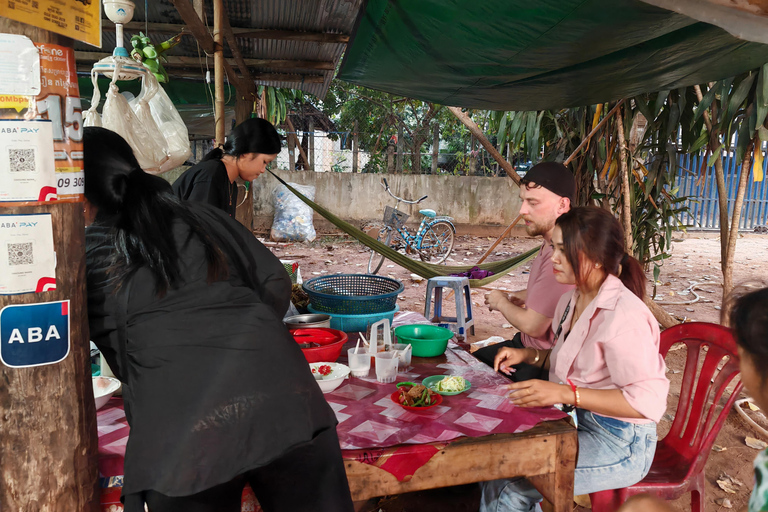 Siem Reap: Mönchs-Segen und Dorfleben auf einer Tour mit dem RollerSiem Reap: Mönchs-Segen und Dorfleben auf einer Roller-Tour