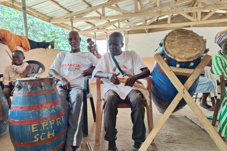 Accra: Kumasi e Cape Coast - Esperienza privata sulla storia dei neriAccra: Kumasi e Cape Coast - Un'esperienza privata alla scoperta della storia dei neri