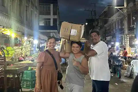 Manila Street food and Night Market Tour