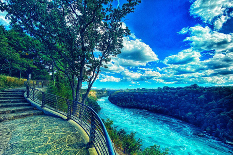 Niagara Falls: Whirlpool Hiking and Local Dining Tour Lunch & Ice Cream Experience