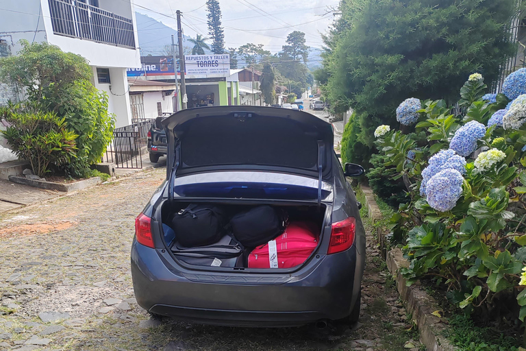 Santa Ana Volcano: privileged access to the crater and lunch at Lake Coatepeque Santa Ana Volcano: exclusive access to the crater and lunch at Lake Coatepeque