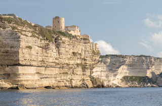 Besuchen Sie Bonifacio vom Meer aus