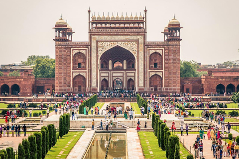 From Delhi: Taj Mahal, Agra Fort & Baby Taj Private Day Trip Only Tour Guide (No Car, Driver, Tickets, or Meals)