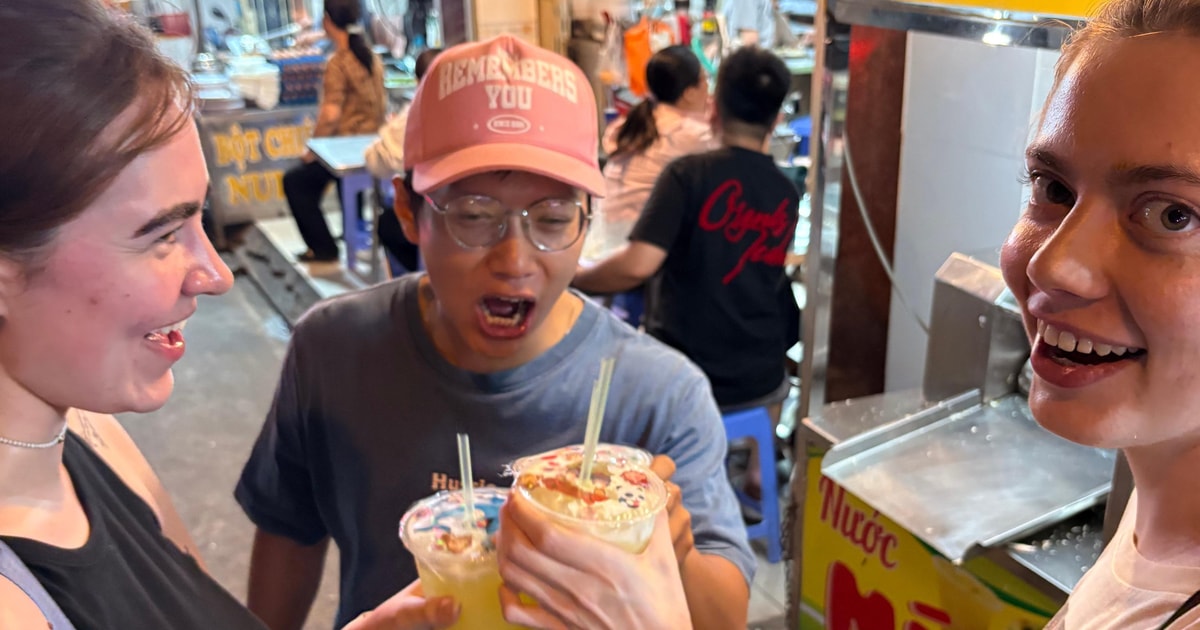 HCM: Walking Street Food Tour in Ex‑Mafia Alley and Sky Bar