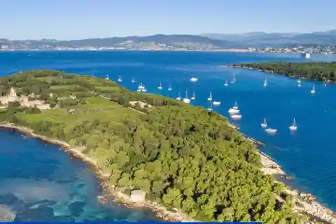 Privé zeilcruise naar Cap d'Antibes en de Lérins eilanden