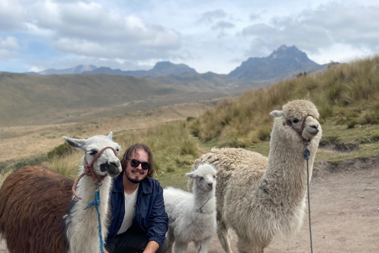 PRIVATE Tour, Stadsrundtur Quito med linbana och Mitad del Mundo