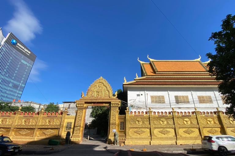 Top 10 attractions in Phnom Penh, Cambodia Killing fields and Tuolsleng Genocidal Museum