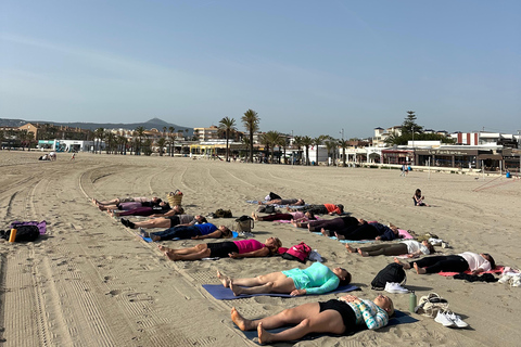 Alicante: PRIVATE Beach Yoga Class at Playa del Postiguet Alicante: Private Yoga Class at Playa del Postiguet