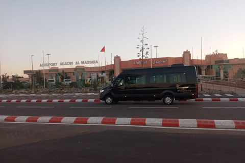 Cómodo traslado del aeropuerto de Agadir a los hoteles de AgadirAeropuerto de Agadir : Traslado a los hoteles de Agadir y Taghazout