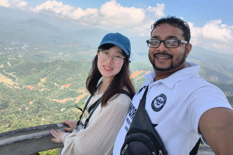 Sri Lanka 4-Day Round Tour (Adam’s Peak Hike and Ella Drop)