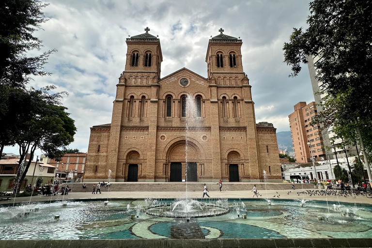 Tour urbano di Medellín: colline, storia, quartieri e resilienza
