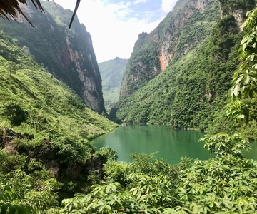 Da Ha Giang: tour in moto di 4 giorni ad anello di Ha Giang