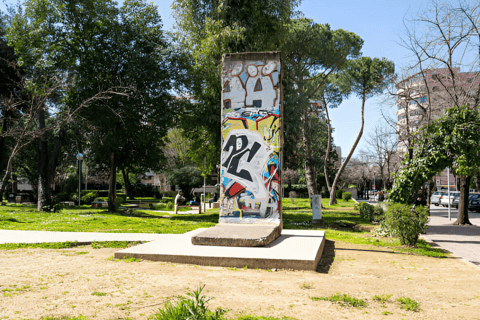 Tirana: Cultural Tour including House of Leaves