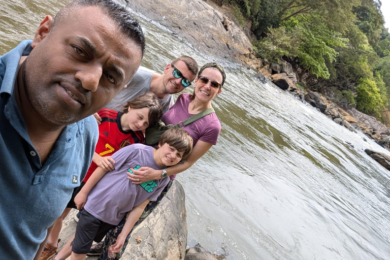 乘坐嘟嘟车探索康提街头美食：锡兰风味乘坐嘟嘟车探索康提街头美食：品味锡兰风味