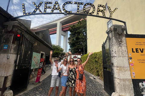 Découvrez l'histoire de Lisbonne à bord d'un tuk-tuk.Visite historique de Lisbonne en tuk-tuk électrique