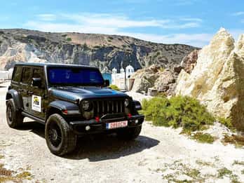 Milos: Luxury Jeep Safari with BBQ & Drinks