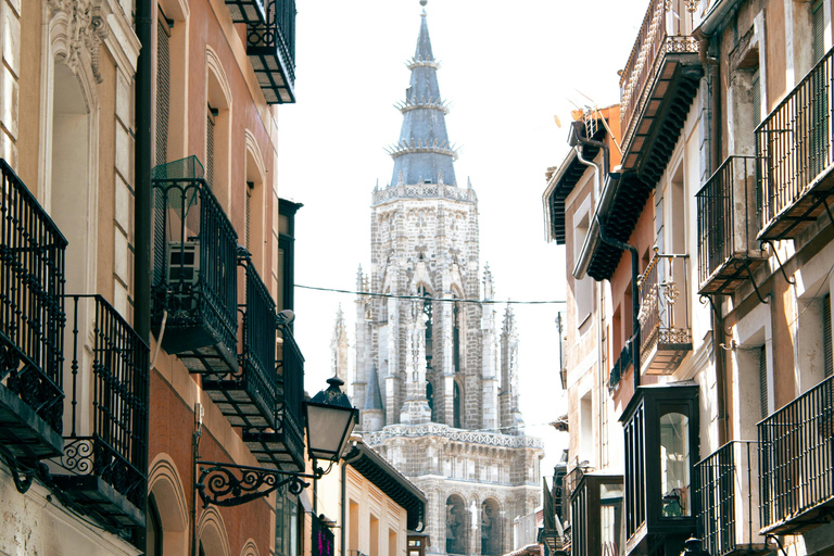 TOLEDO: Private Tour With Official Guide