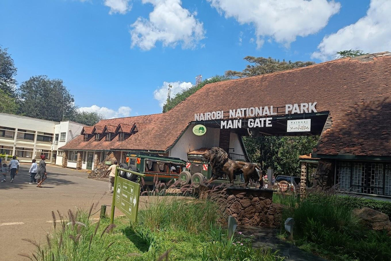 Viagem de um dia ao Parque Nacional de Nairobi e Centro de GirafasViagem Safári; Parque Nacional de Nairobi e Centro de Girafas