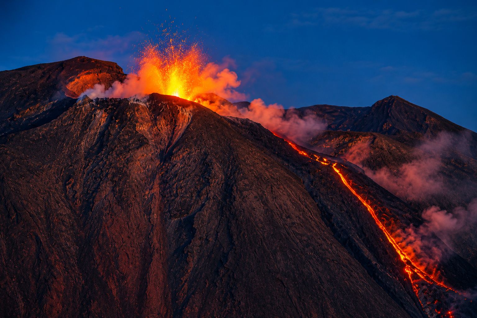 Von Lipari: Ganztägige Kreuzfahrt nach Panarea und Stromboli