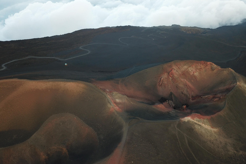 Etna: Wandeling met gids door het topgebied en kabelbaanrit