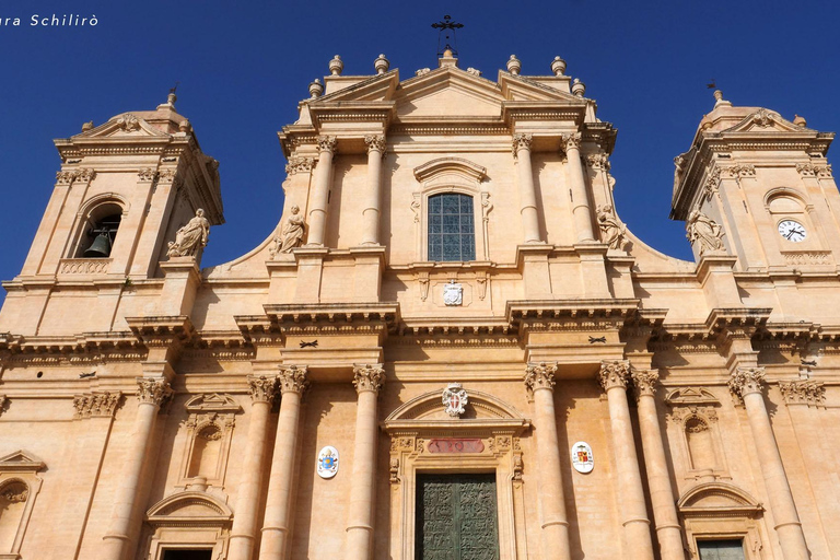 De Catânia: excursão cultural e histórica a Siracusa e NotoDe Catania: Syracuse e Noto Culture and History Tour