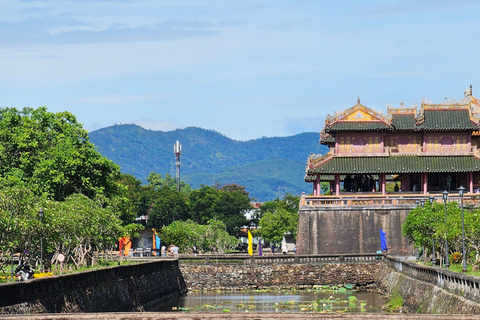 Hoi An to Hue day tour: return trip by private car