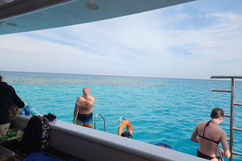 Hurghada: Crucero en velero por la tarde a la bahía naranja con almuerzo