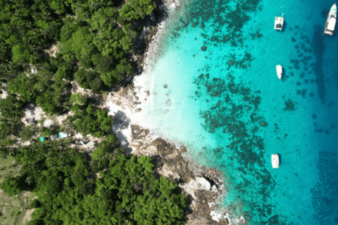 Phuket : excursion en hors-bord aux îles Racha et Coral avec déjeunerOption de lieu de rendez-vous