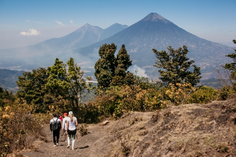 Escalade du volcan actif Pacaya : Visite partagée avec panier-repasVolcan Pacaya : Visite partagée avec panier-repas - Option VIP