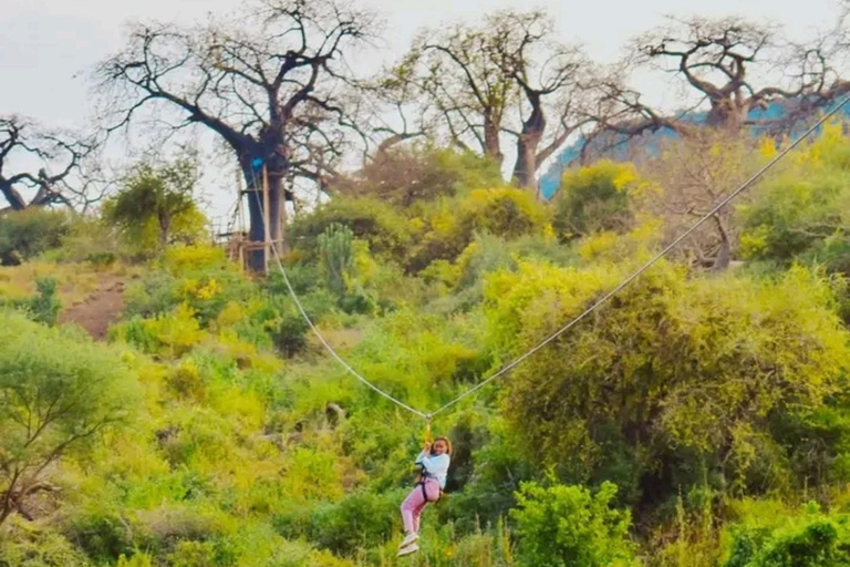 ZIPLINE DU LAC MANYARAVOUS POUVEZ OPTER POUR CETTE OPTION LORS DE VOTRE SAFARI