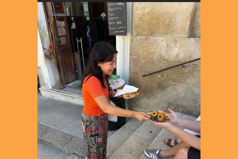 Panama City: Casco Viejo Morning Walk & Tastings