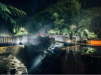 Excursión a la piscina y termas nocturnas de Dona Beija 65