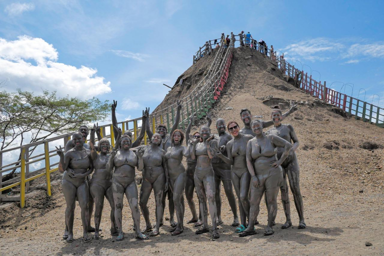 Cartagena: Visita el Volcán del Totumo y bañate de Lodo