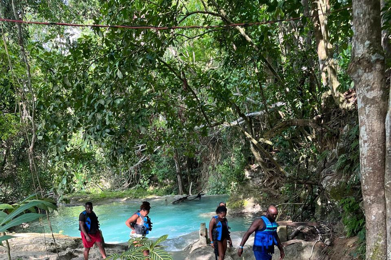 Montego Bay: Blue Hole & Horseback Riding Tour