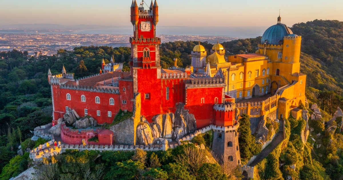 Z Lizbony Jednodniowa Wycieczka Do Sintry I Cascais Z Pa Acem Pena