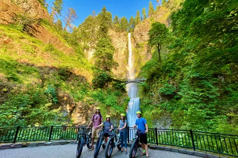 Portland: Scenic Self-Guided E-Bike Tour at Multnomah Falls