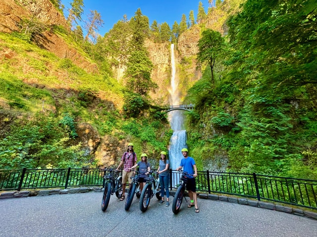 Portland: Scenic Self-Guided E-Bike Tour at Multnomah Falls