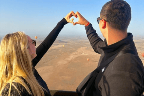 Marrakech: giro romantico in mongolfiera e colazione berbera