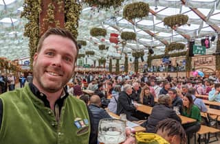 Bild: München: Oktoberfest Tour mit reservierten Plätzen, Essen & Bier