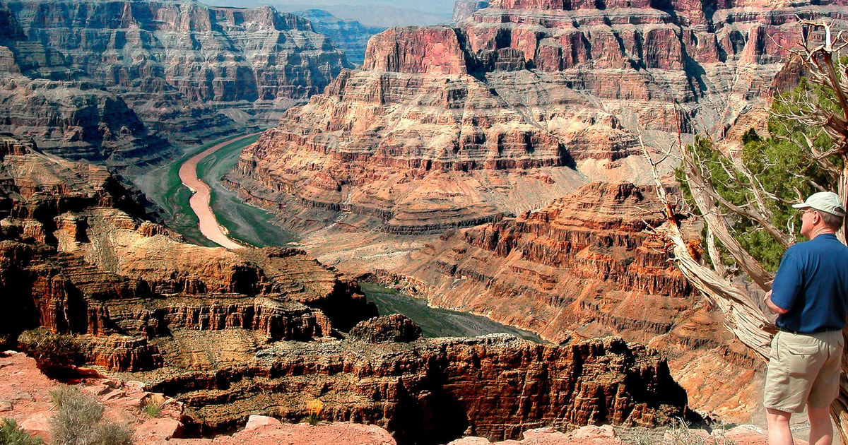 Las Vegas: Grand Canyon Tour & Helicopter Landing Experience | GetYourGuide