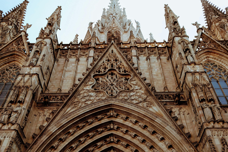 Barcelona 3-in-1 Tour: Sagrada Família, Gaudí & Old Town Private tour